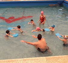 Secundaria bilingüe en San Joaquín School, Beneficios de los ex alumnos de San Joaquín School, Comunidad de ex alumnos en Villa Ballester, Experiencia en educación bilingüe en San Joaquín School, Talleres de idiomas en Villa Ballester, Clases de inglés en San Joaquín School, Educación integral bilingüe, Enseñanza de idiomas para niños, Programa Cambridge en colegio bilingüe, Deportes y actividades físicas escolares, Enfoque en el desarrollo deportivo, Aprendizaje digital y tecnológico, Preparación para exámenes internacionales, Programa de informática educativa, Enseñanza de educación física interactiva, Experiencia en educación preescolar, Primaria bilingüe y educación en valores, Enseñanza secundaria de calidad, Red de ex alumnos bilingües, Oportunidades de educación bilingüe, Talleres de idiomas extracurriculares, Programa de inglés avanzado, Participación en proyectos comunitarios, Enfoque en habilidades sociales y emocionales, Enseñanza personalizada y apoyo académico, Innovación 