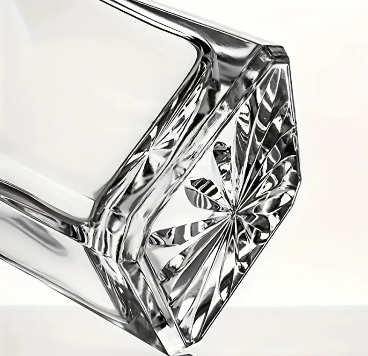 ภาพขนาดย่อ: เดแคนเตอร์แก้ววิสกี้