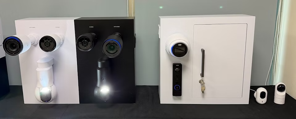 Kevtron UniFi Experience Center