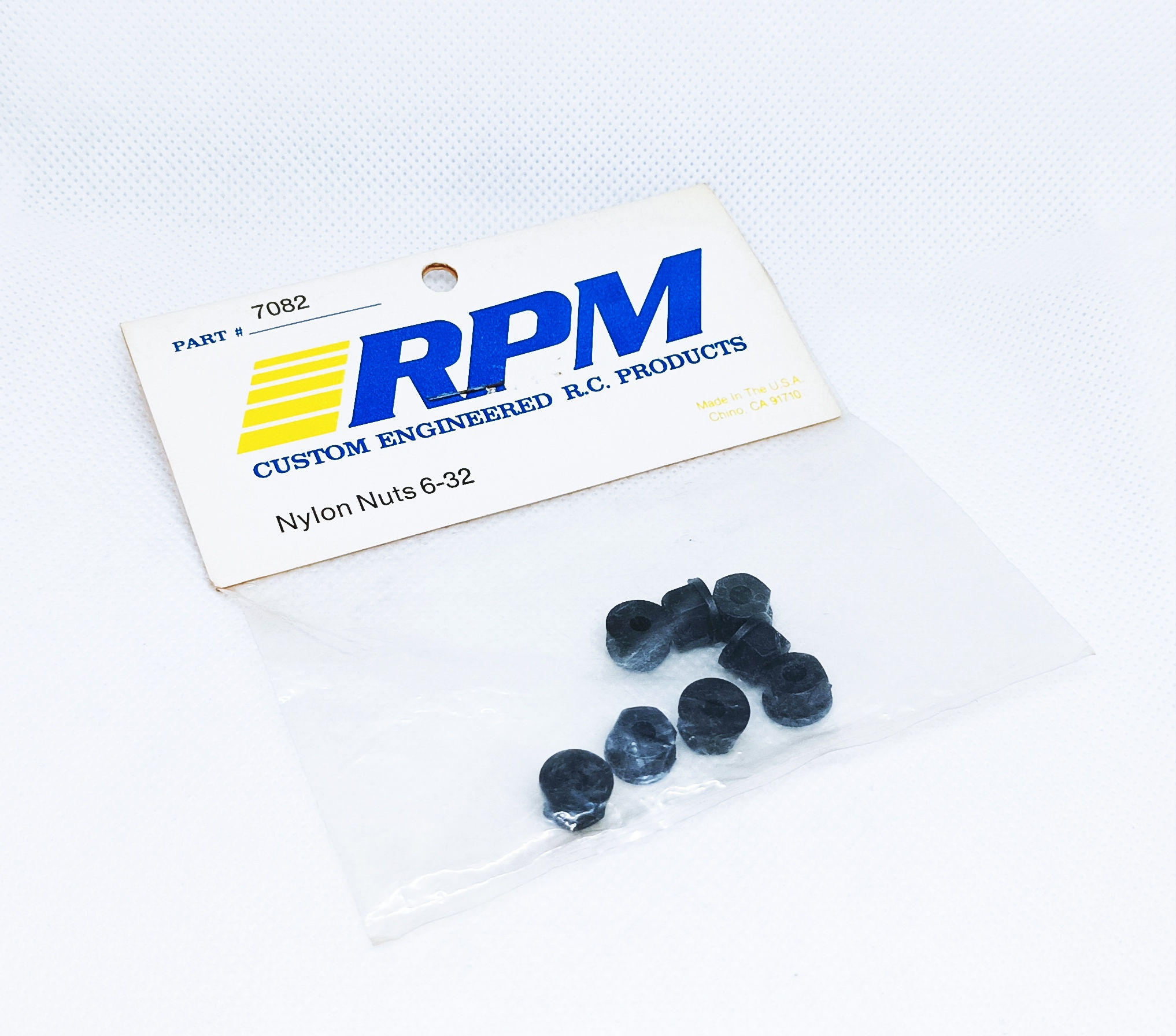 RPM 7082 NYLON NUTS 6-32