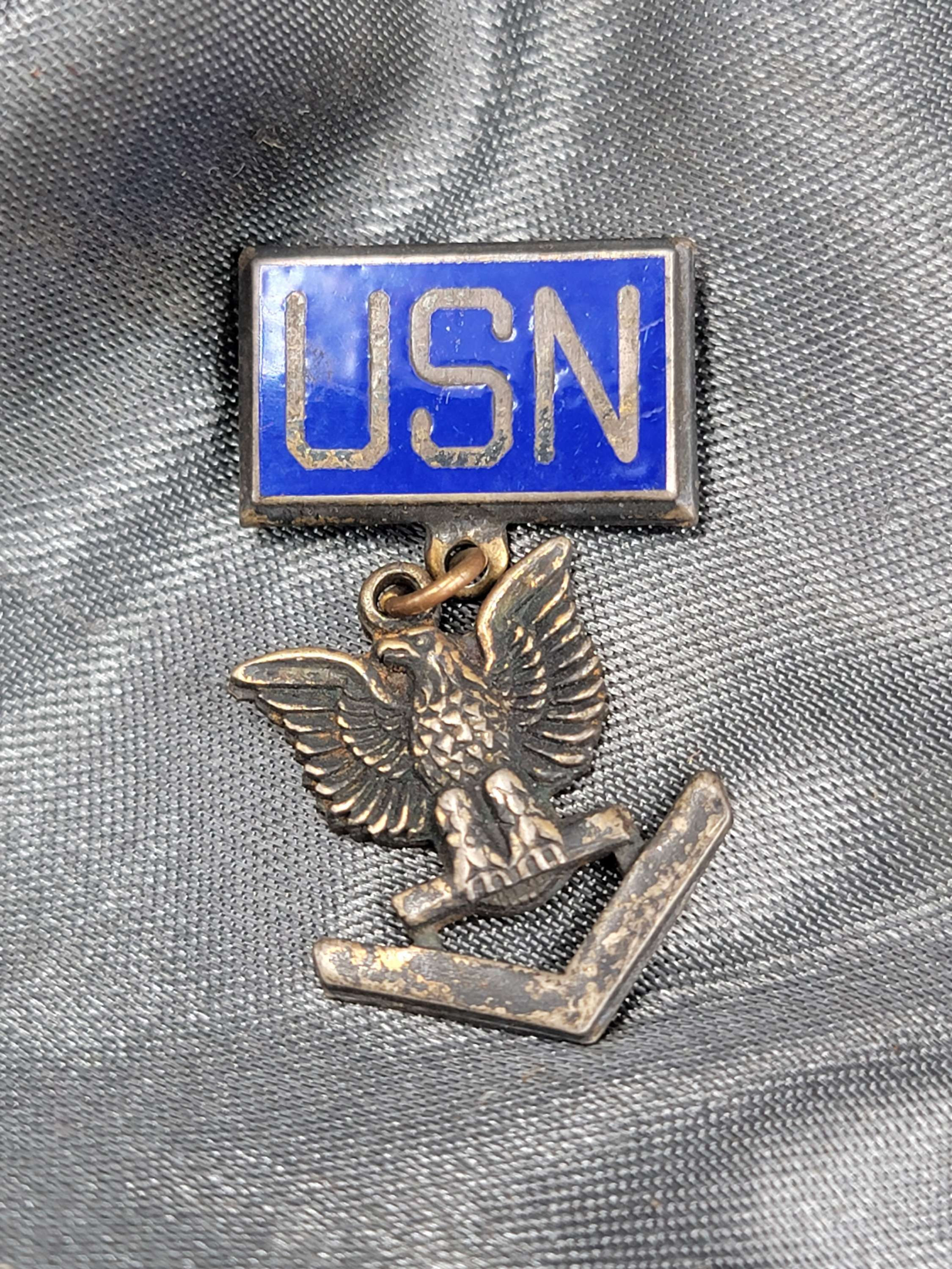 WWII US NAVY SWEETHEART PIN