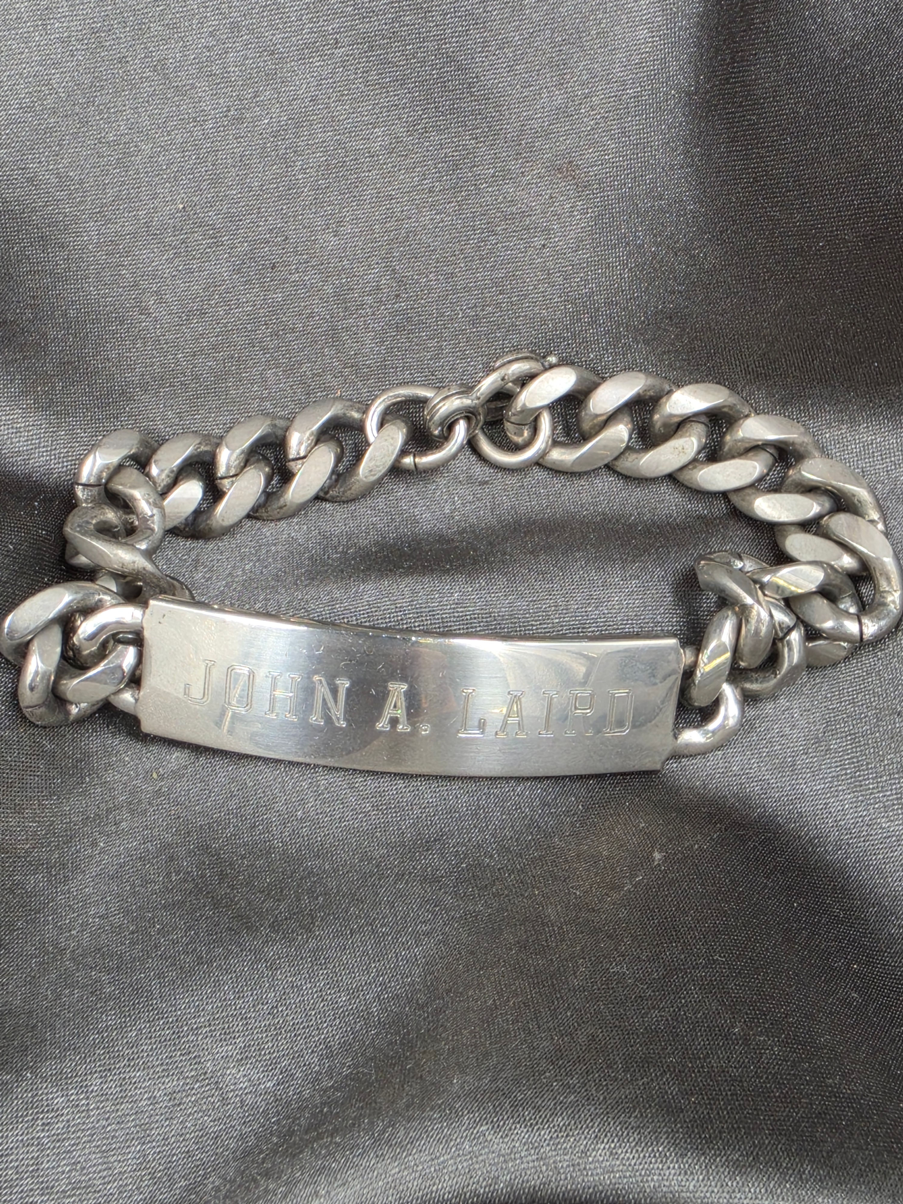 KOREAN WAR US MARINE CORPS WOUNDED IN ACTION BRACELET