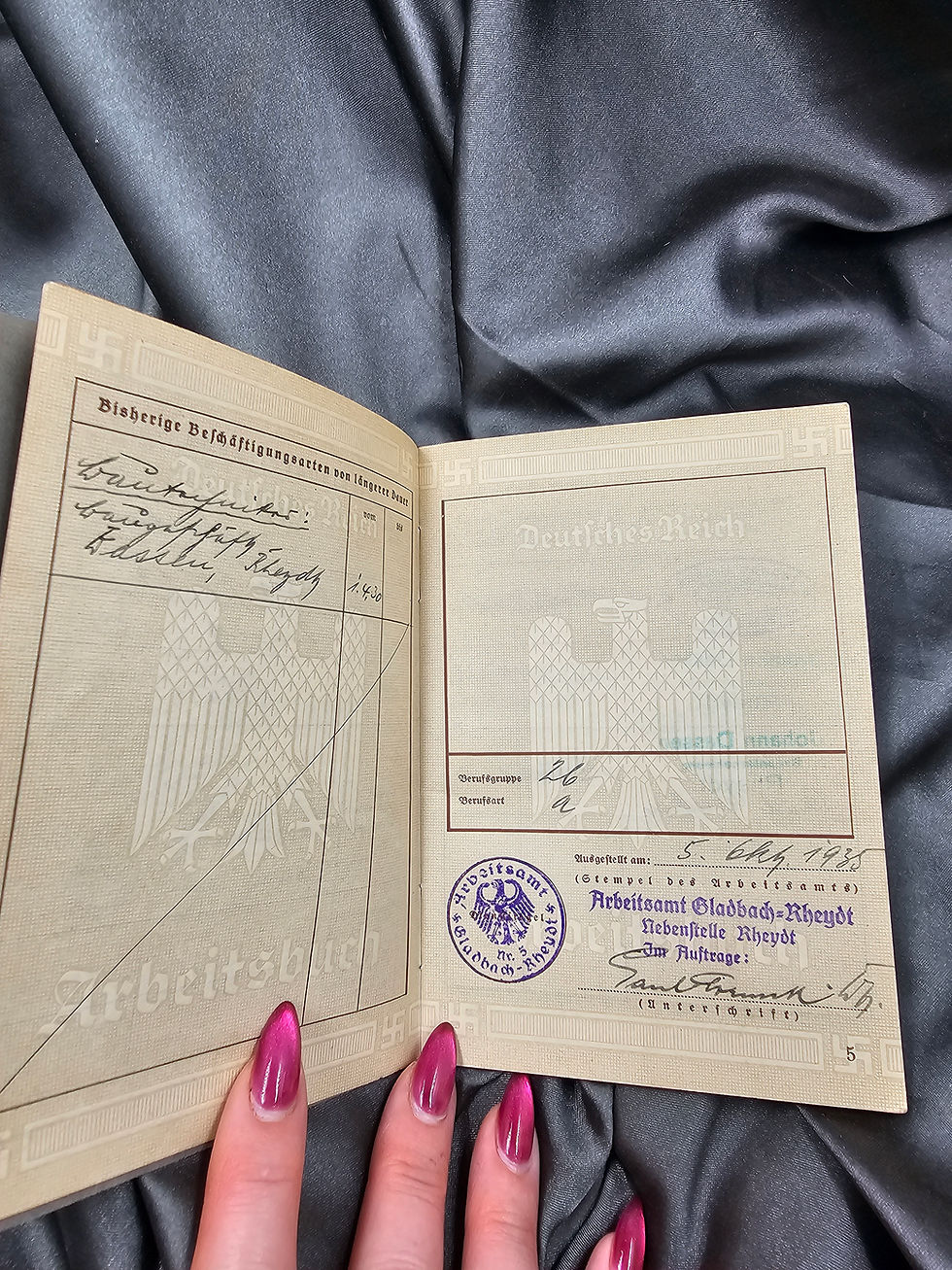 Thumbnail: WWII ERA GERMAN ARBEITBUCH