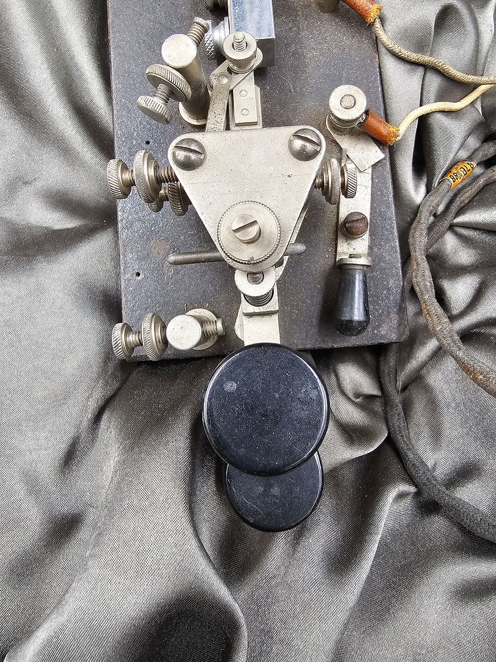 サムネイル： WWII ERA J-36 LIONEL TELEGRAPH
