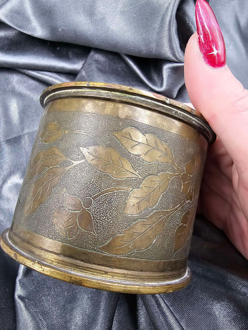 サムネイル： WWI SHELL TRENCH ART CONTAINER