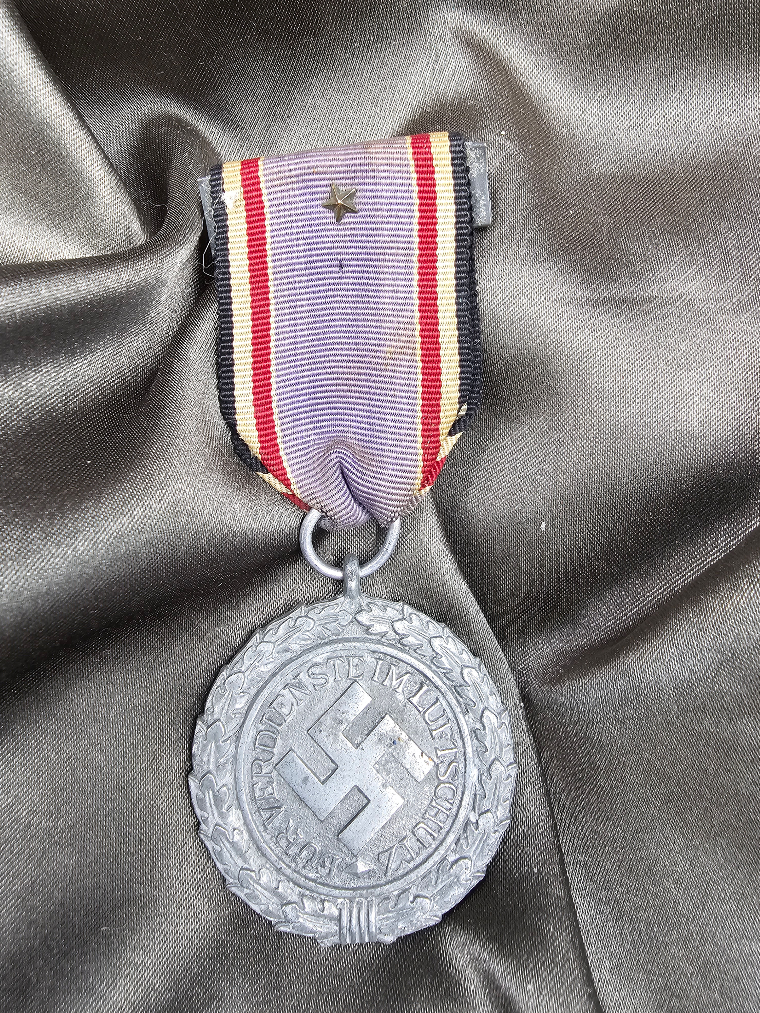 WWII GERMAN LUFTSCHULTZ CIVIL DEFENSE MEDAL SECOND CLASS WITH GI MODIFICATION
