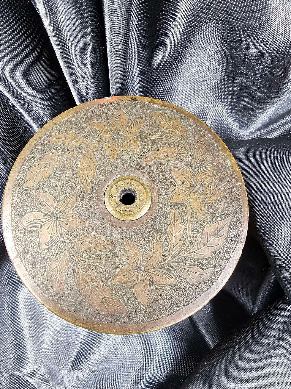 サムネイル： WWI SHELL TRENCH ART CONTAINER