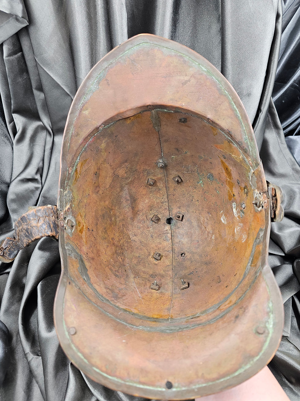 サムネイル： FRENCH 19th CENTURY  BRASS FIREFIGHTER HELMET