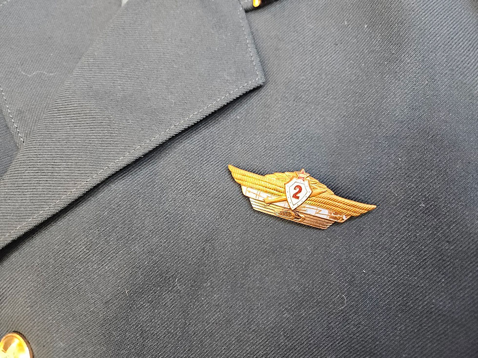 Miniaturbild: Cold War Era Soviet Army Officer’s Uniform