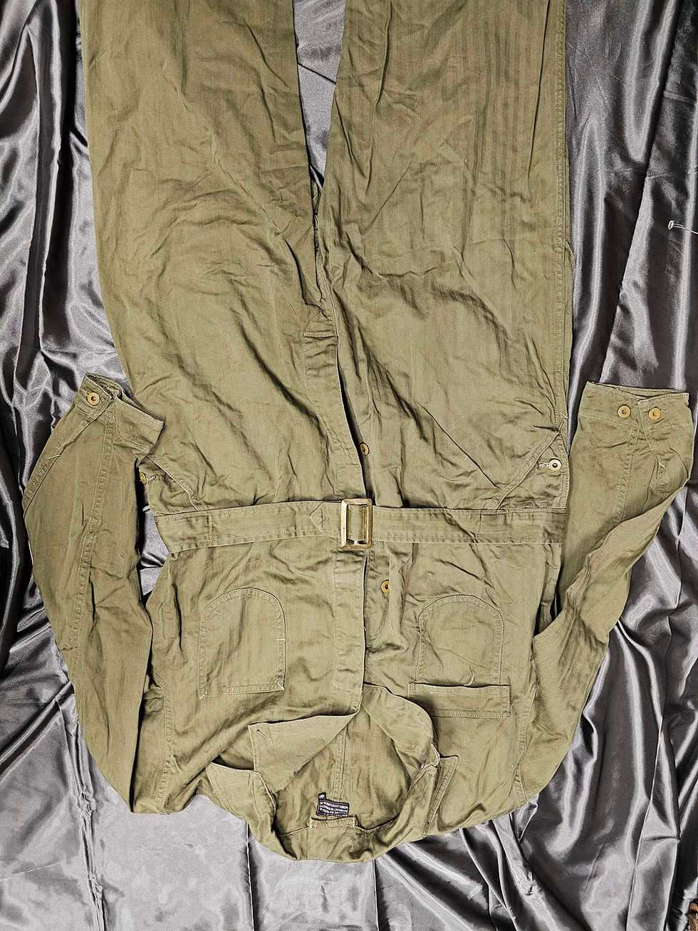 Thumbnail: WWII US B-1 TYPE COVERALLS AMAZING SIZE 46