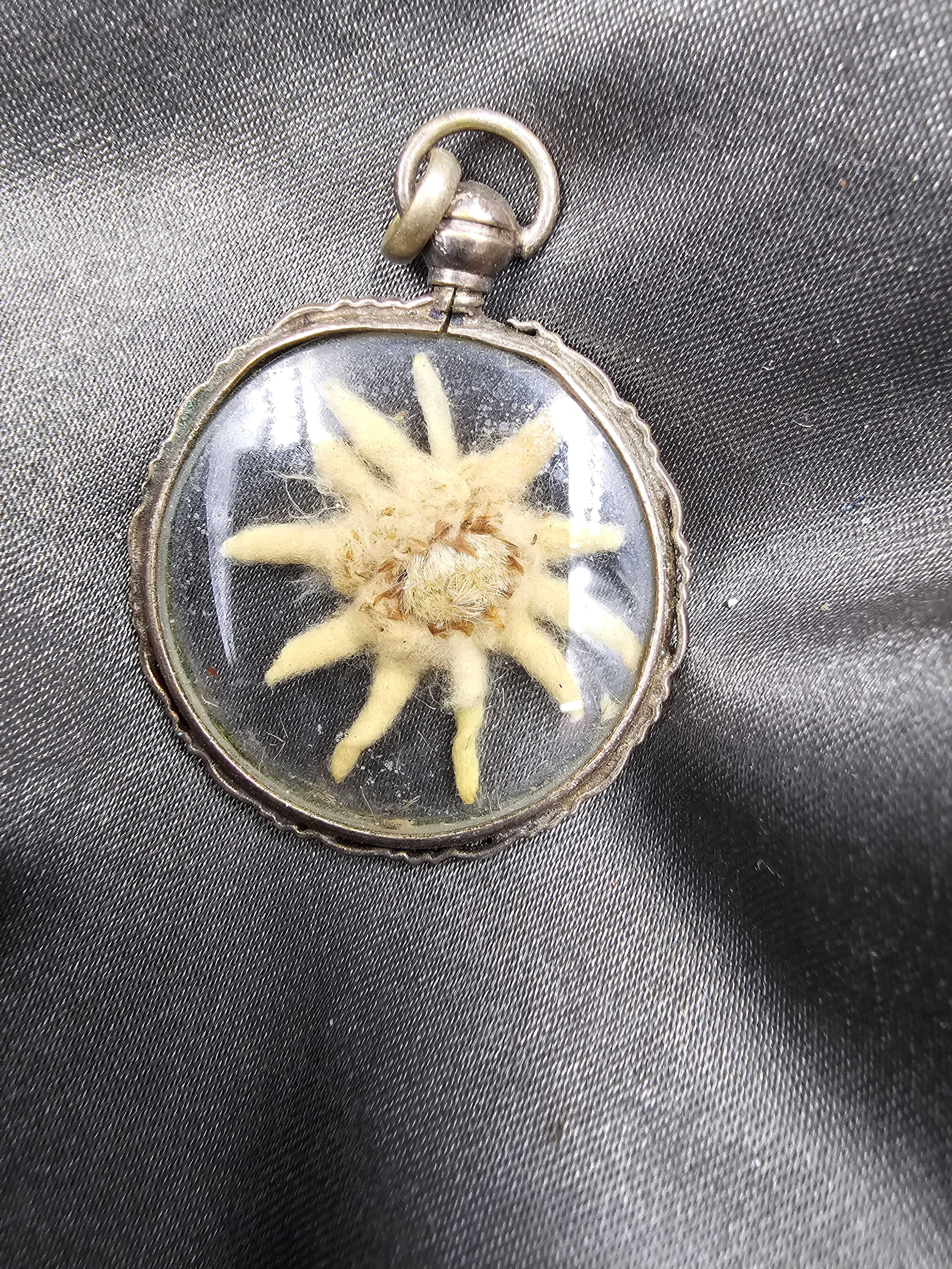 WWII ERA GERMAN EDELWEISS CHARM PENDANT NECKLACE