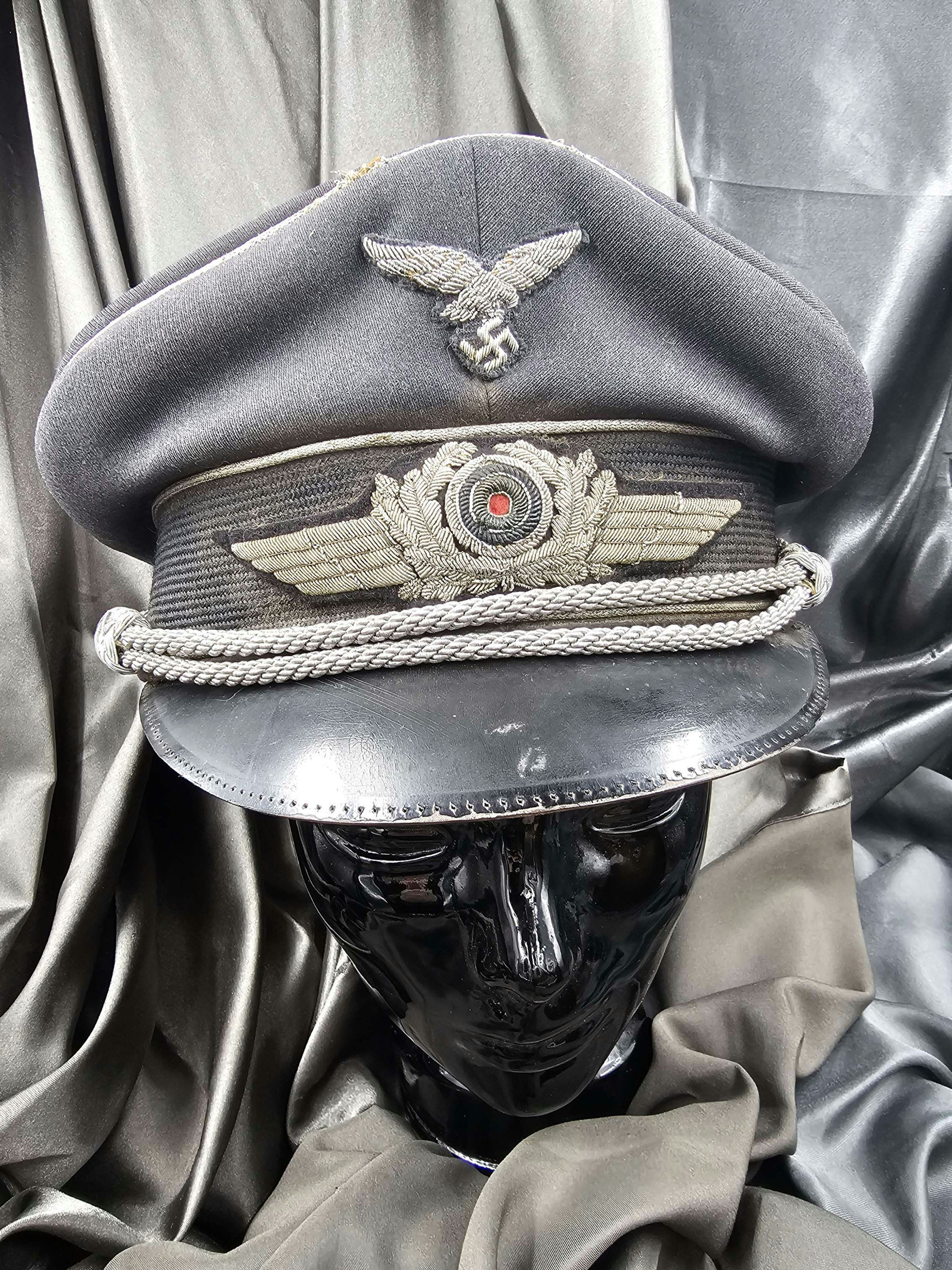WWII GERMAN LUFTWAFFE OFFICER VISOR CAP
