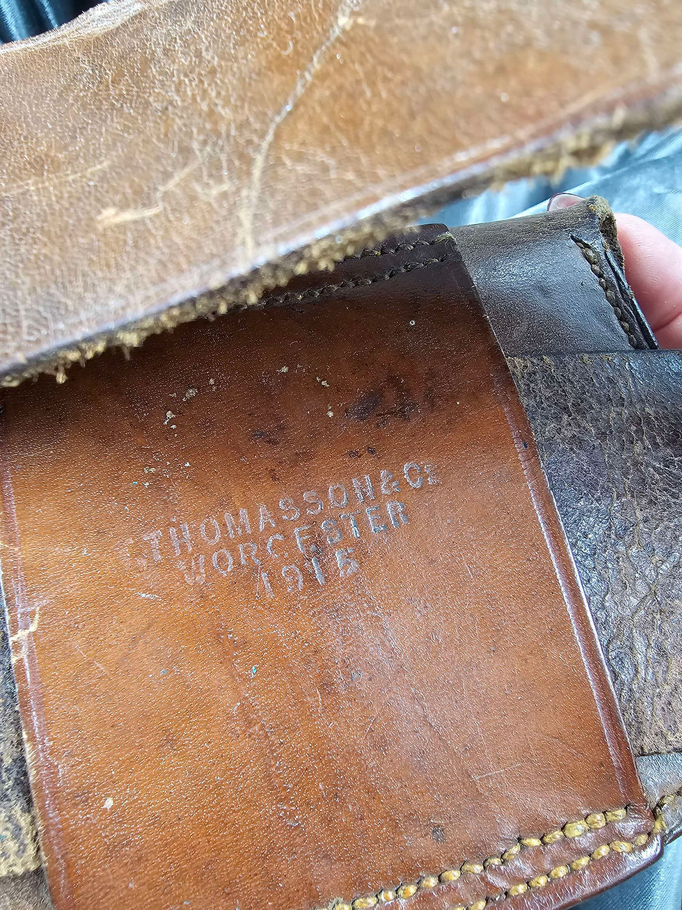 Miniaturbild: WWI CANADIAN OFFICER LEATHER BELT HOLSTER & AMMO POUCH
