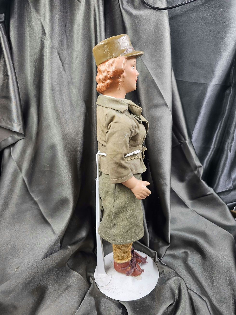 Miniature : WWII WAAC COMPOSITION DOLL