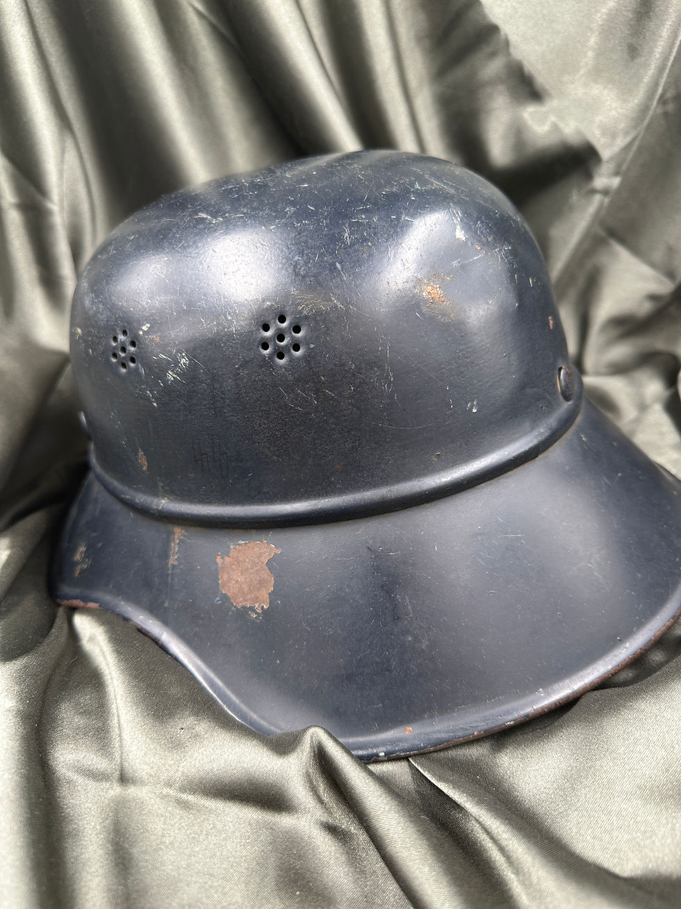 Miniature : WWII GERMAN LUFTSCHUTZ GLADIATOR HELMET
