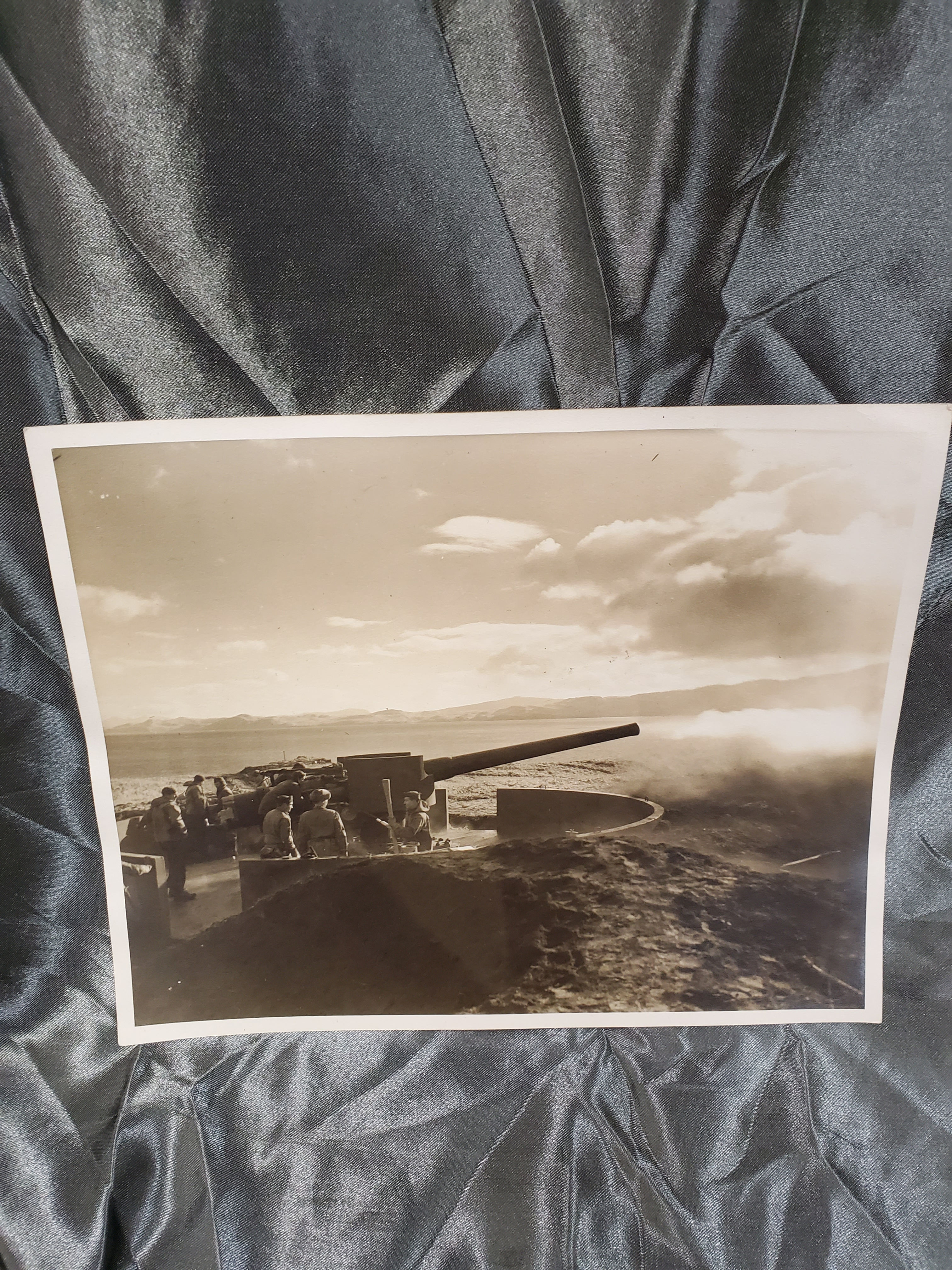 EARLY WWII COAST ARTILLERY GUN ALEUTIANS