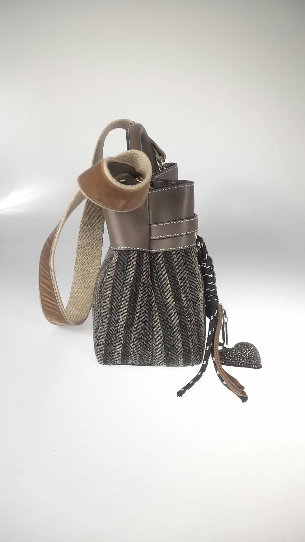 Miniatura: Viamailbag Nora stripe