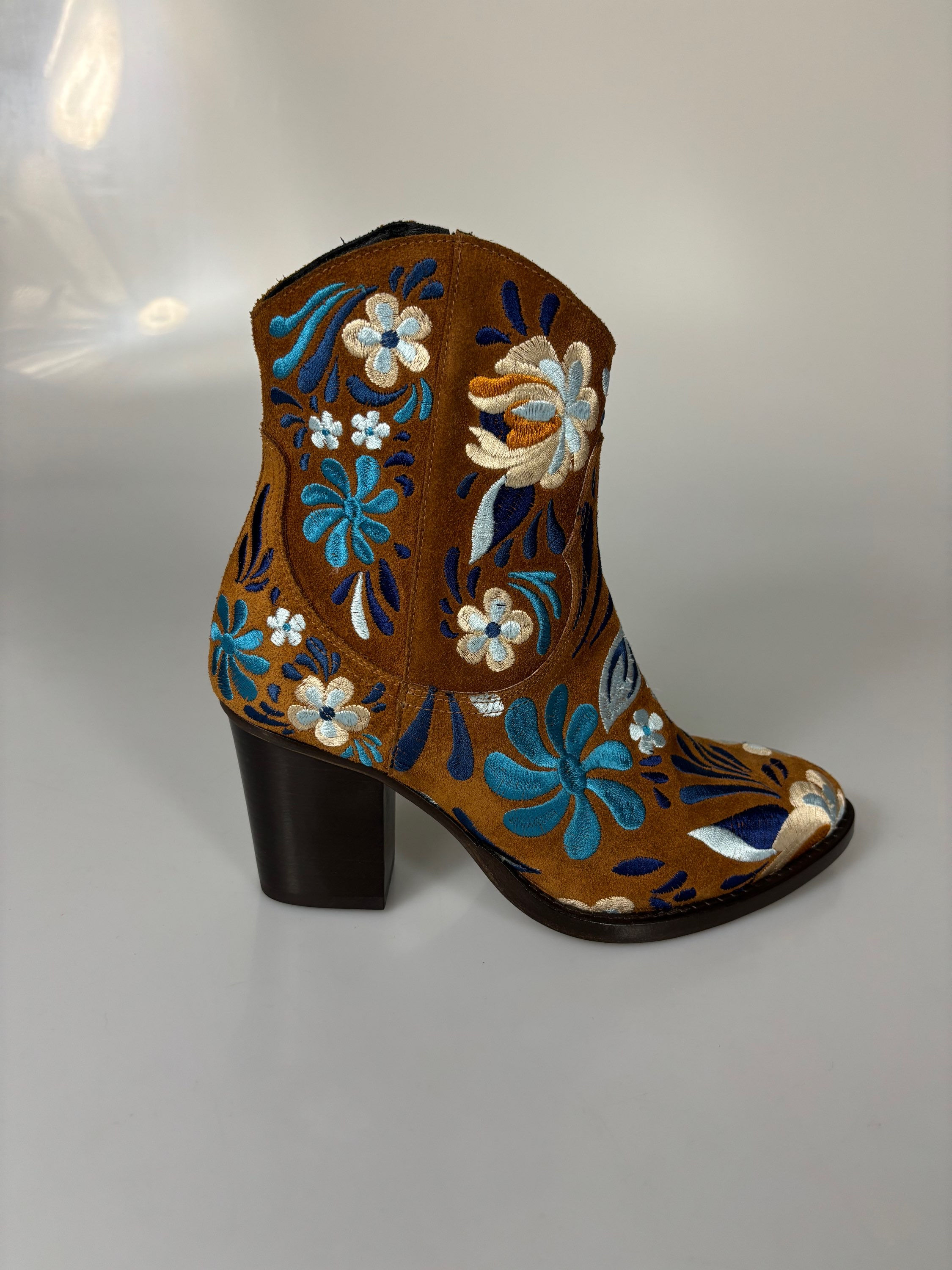 Camperos tabacco flowers