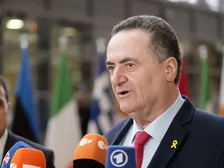 Israel usa redes sociais para acusar Lula de negar o Holocausto