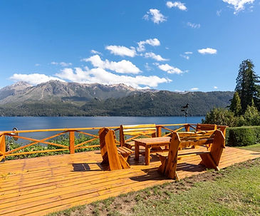 Casona sobre el Lago Gutierrez
