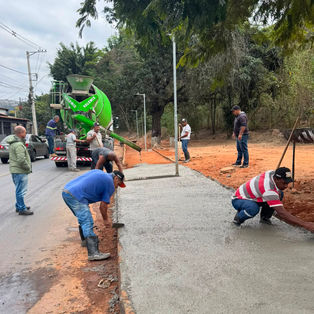 Obra final na Av Santa Cruz