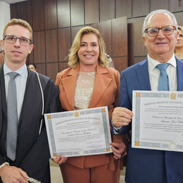 Mais uma posse de Laércio