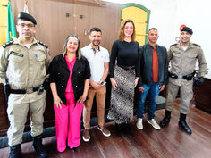 Troca de comando em Nova Era