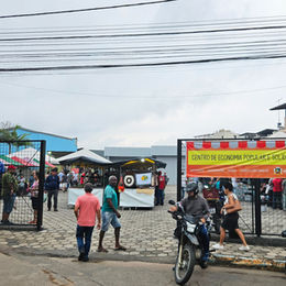 Feira com pré-folia