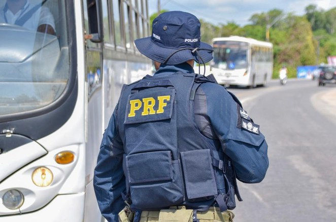Polícia Rodoviária nas rodovias com duas operações!