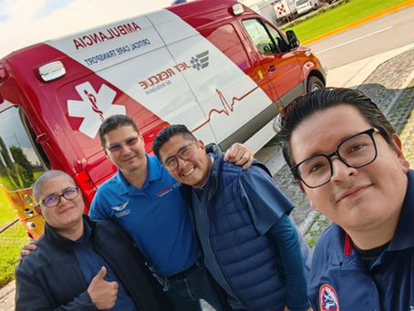 Beneficios del transporte médico aéreo frente a la ambulancia terrestre