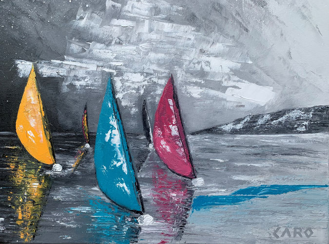 Régate de cinq voiliers colorés sur fond gris peinture au couteau