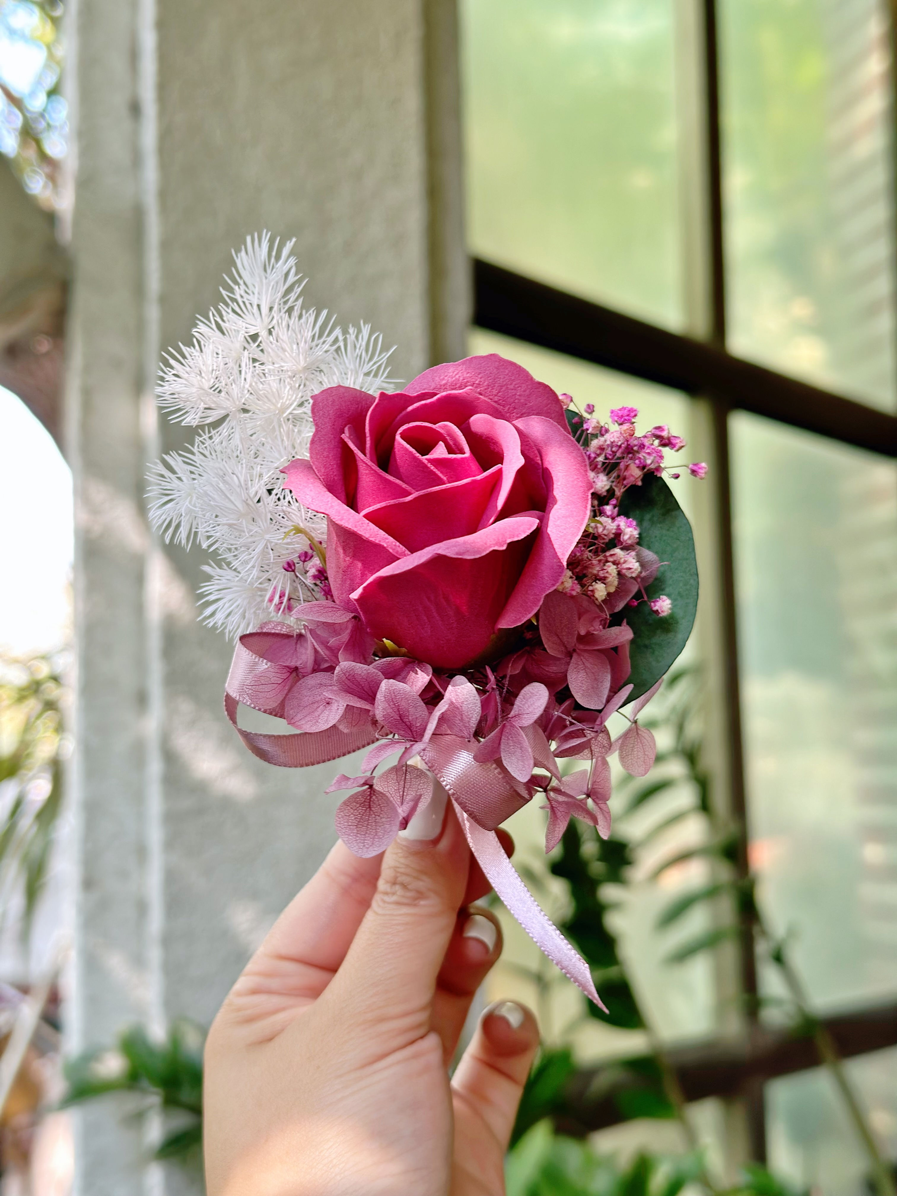 A7002 乾燥玫瑰胸花