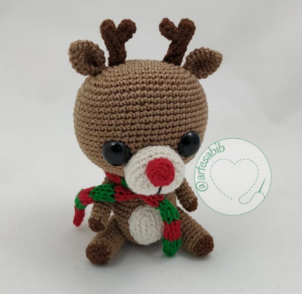 Miniatura: Rena de Natal Amigurumi