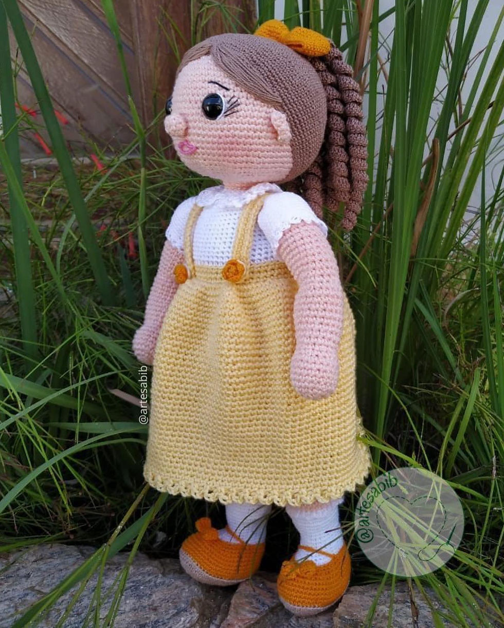 Miniatura: Boneca Giovana