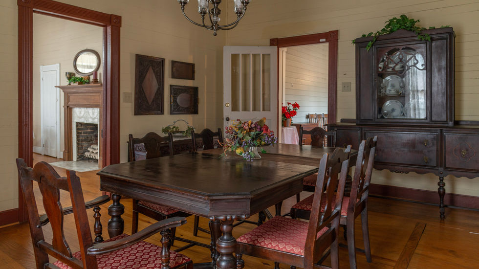 0089 Leeds Rowan Oaks gentleman's parlor.jpg