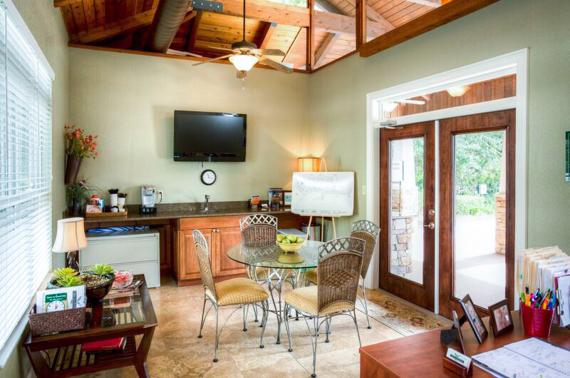 The Gardens Apartments at Country Club Road Valdosta,