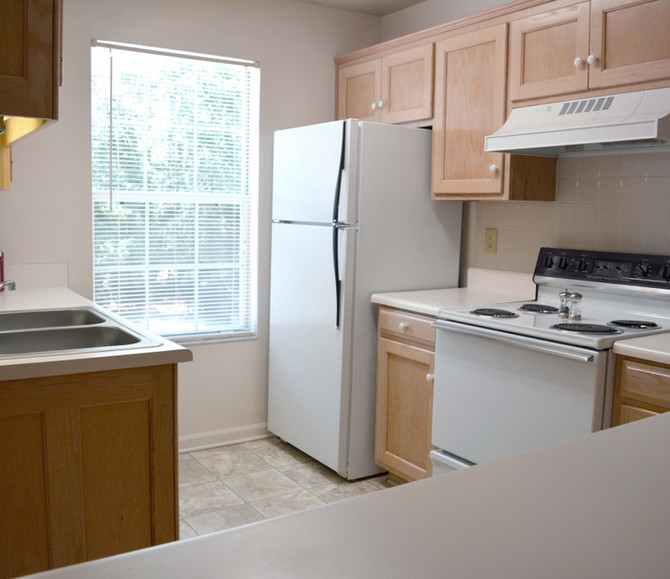 3 BR 2 BA luxury Spring Chase