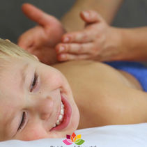 Massage pour enfants : douceur & bienfaits