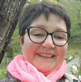 Josette Véronneau, conseillère en Fleurs de Bach et autres élixirs