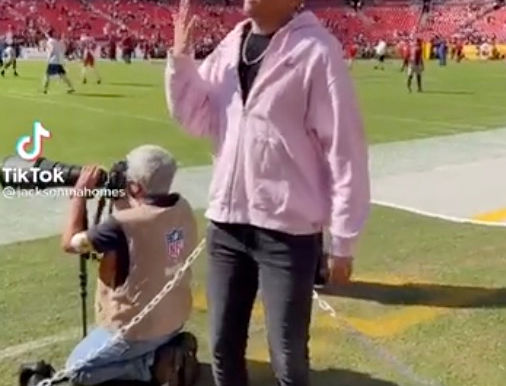 Jackson Mahomes Accidently Brings Sean Taylor Back From Dead After Tik Tok Dances Turns Into Séance