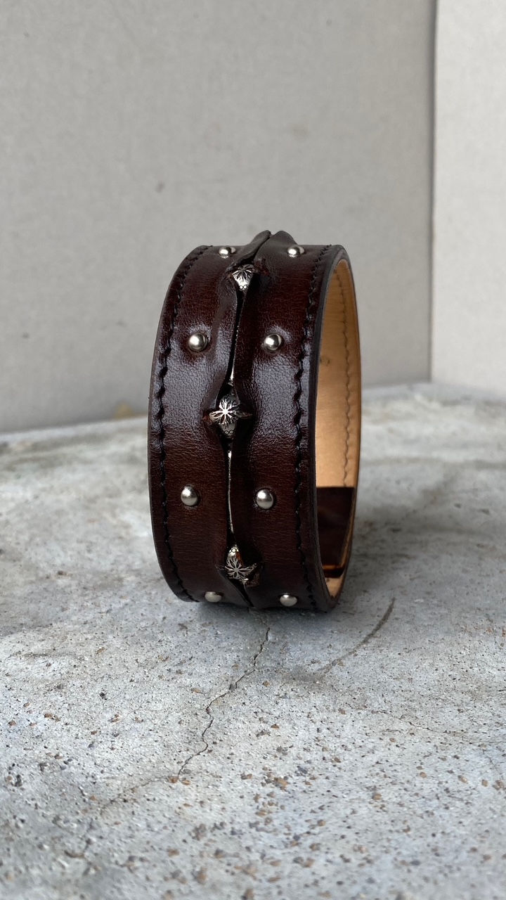 Thumbnail: Wild Glory  leather bracelet with studds