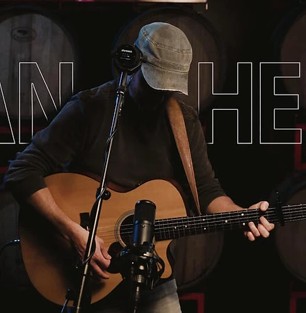 Live Music: Brian Herrin 