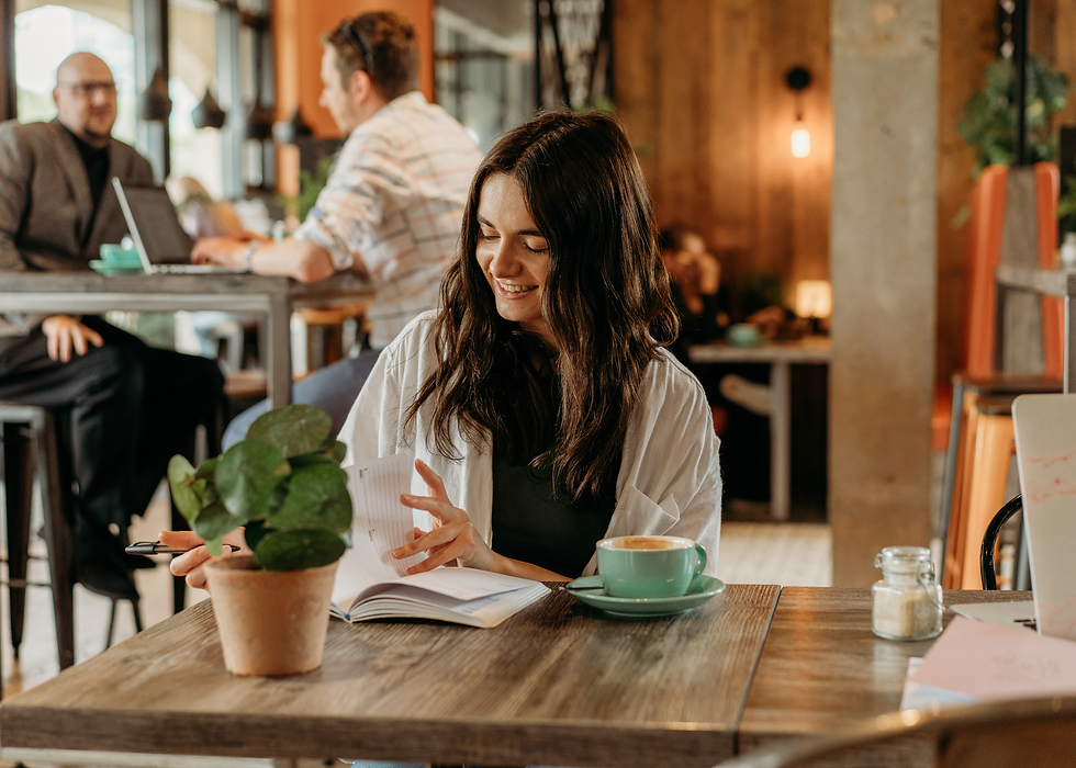 The First 5 decisions every new freelance nutritionist or dietitian must make to build a successful nutrition business