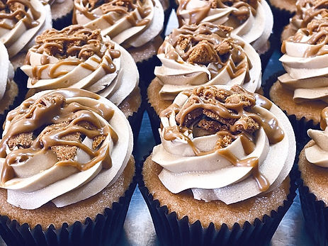 Delicious Biscoff cupcakes with biscoff frosting and biscoff drizzle, cupcake bakery in Racine.