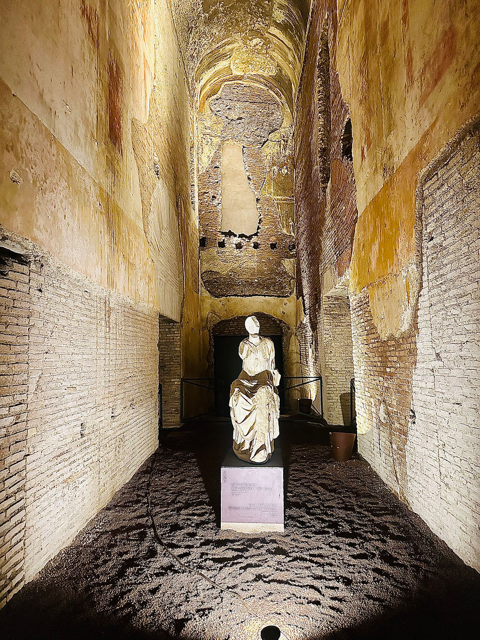 Statua di Tersicore, musa della lirica e danza (40-60 d. C.), Domus Aurea