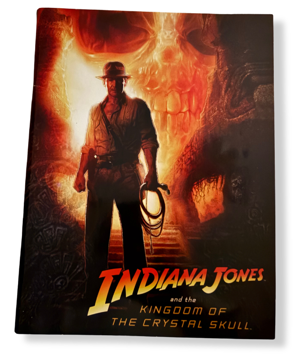 元祖 アドベンチャームービーの『インディ・ジョーンズ・シリーズ』の簡単なご紹介をDVDの画像と劇場パンフレットで綴ります。