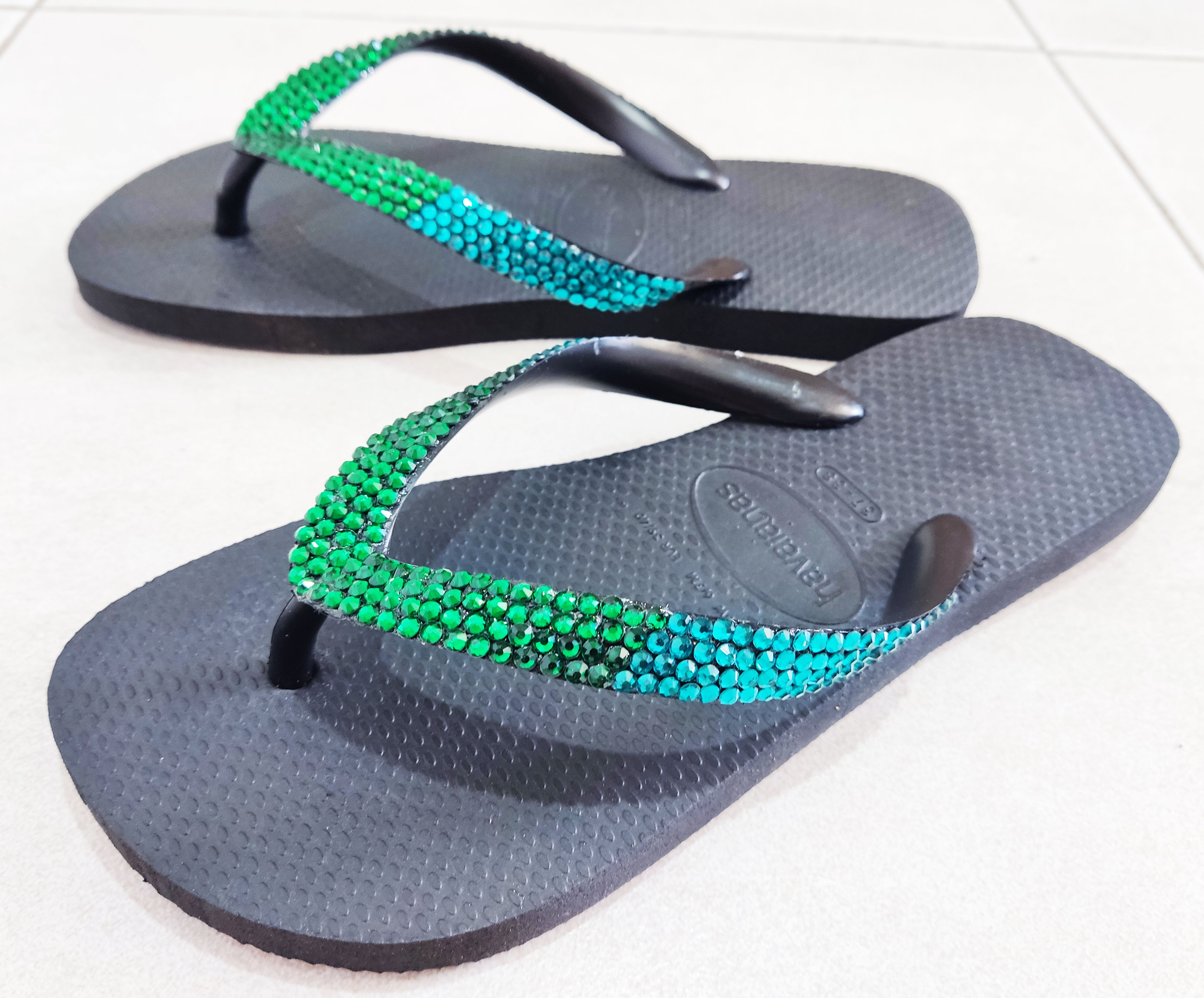 כפכפי הוואינס מעוצבים - אבנים משובצות עבודת יד