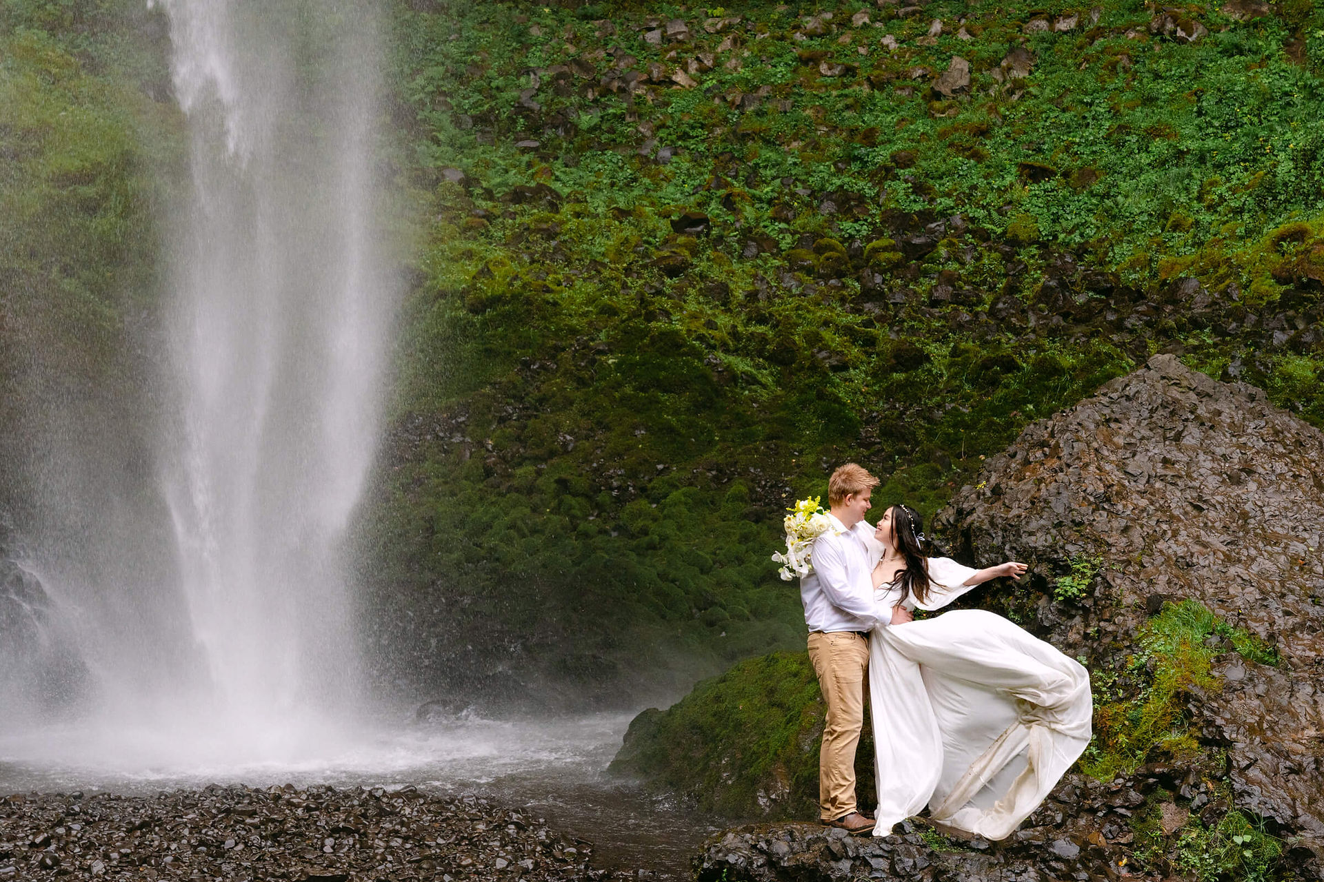 Elopement at Latourell Falls, Waterfall Elopement, Oregon Elopement, ride and groom infront of waterfall