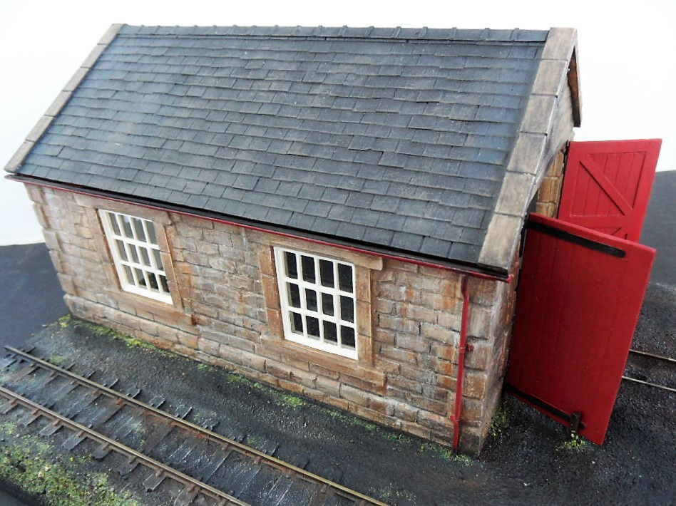 Thumbnail: Product: Narrow Gauge Loco Shed/Workshop  (BK18) roof view