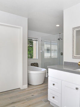 Bathroom Refinishing Specialists: Changing Your Area